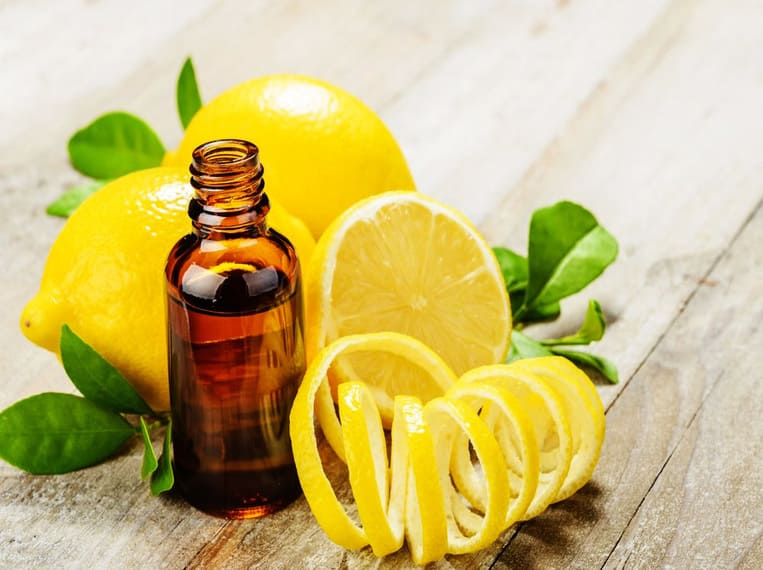 Fiole d'huile d'essentielle de citron